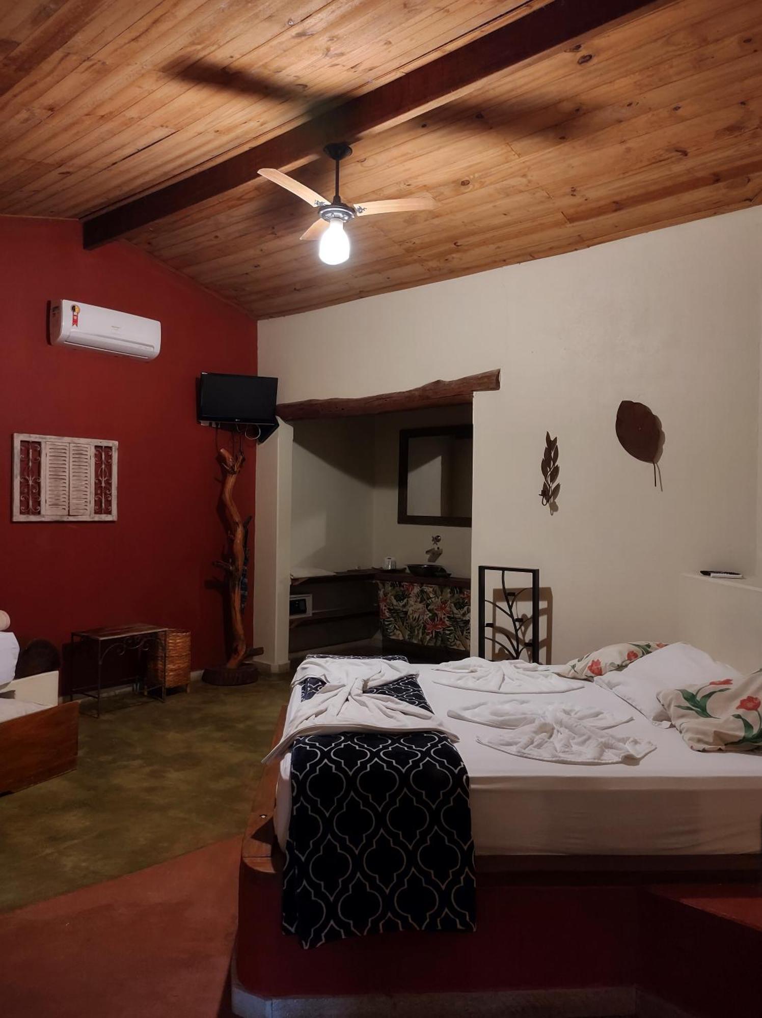 Salto Corumba Hotel Camping Clube Corumbá de Goiás Bagian luar foto